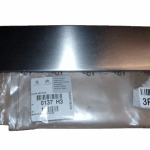 Osłona Silnika Górna Citroen Peugeot 1.6Thp 0137H3 0137.H3