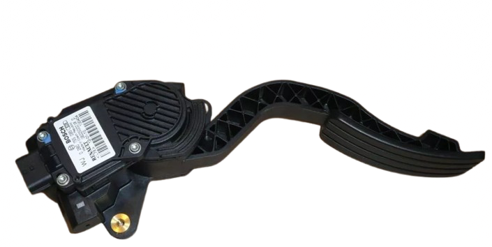 Potencjometr Pedał Gazu 1.5Dci 180050001R Renault Dacia Oryginał 180050001R