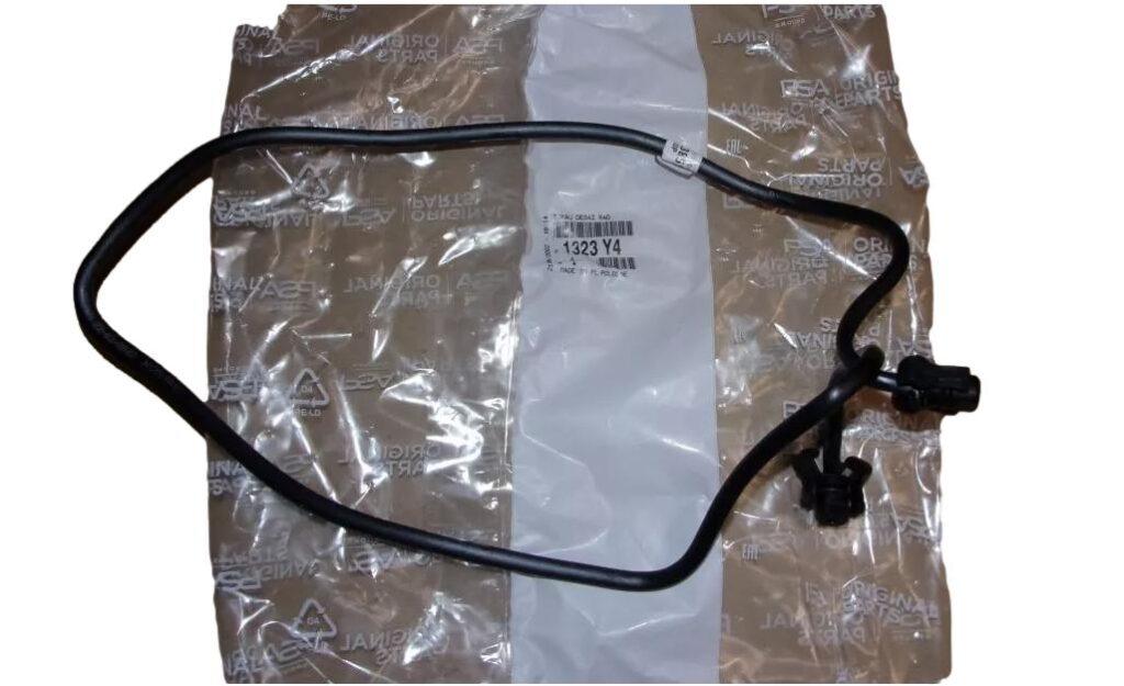 Przewód Wody Citroen Peugeot 1323Y4 Oryginał ORG 1323Y4