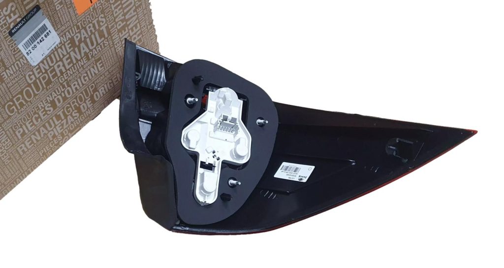 Lampa Tylna Lewa Renault Dacia 8200142681 Oryginał 8200142681