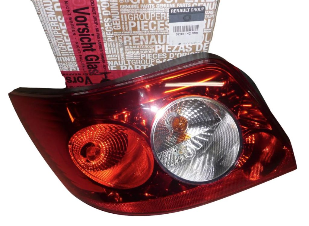 Lampa Tylna Lewa Renault Dacia 8200142688 Oryginał 8200142688
