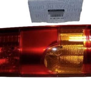 Lampa Tylna Prawa Renault Dacia 8200150626 Oryginał 8200150626