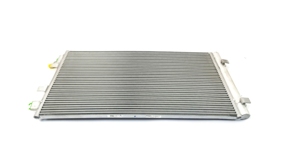 Skraplacz Klimatyzacji Renault Dacia 921009956R Oryginał ORG 921009956R