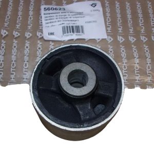 Tuleja Wahacza Tylna 545000002R Renault Dacia Hutchinson HUT 560623