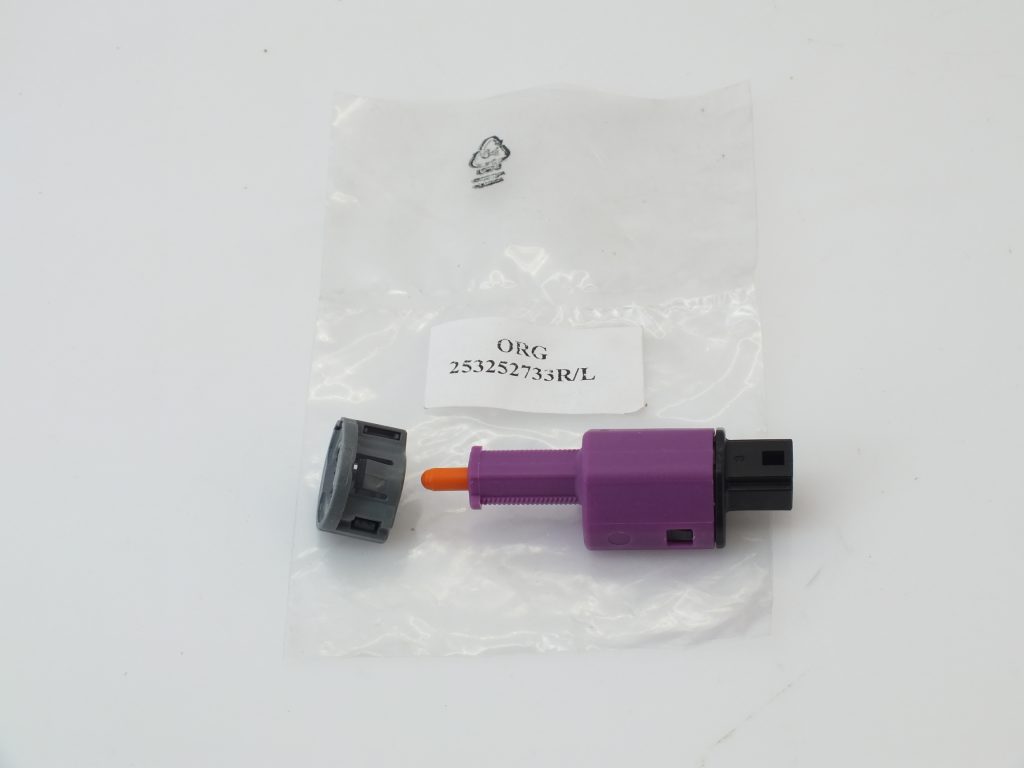 Czujnik Pedału Sprzęgła 253252733R Renault Dacia ORG 253252733R/L