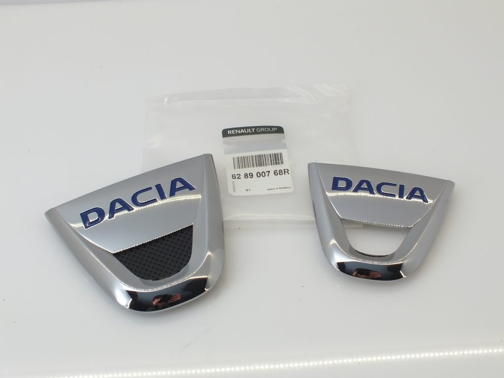 Emblemat Dacia 628900768R Oryginał ORG 628900768R